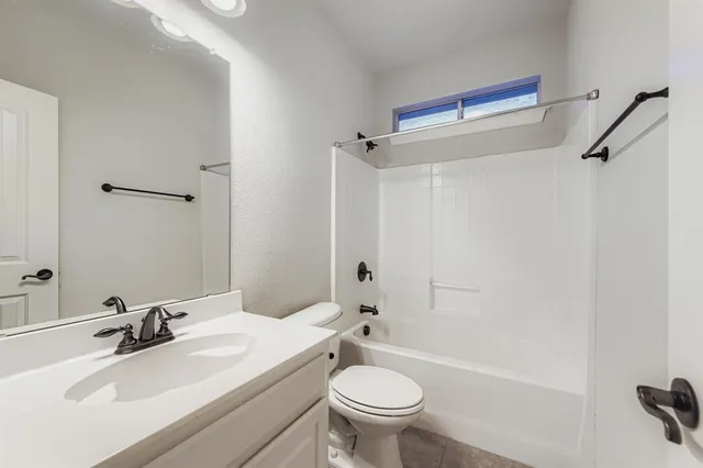 $500,000 | 8406 Pecan Creek Drive, Arlington, TX 76001