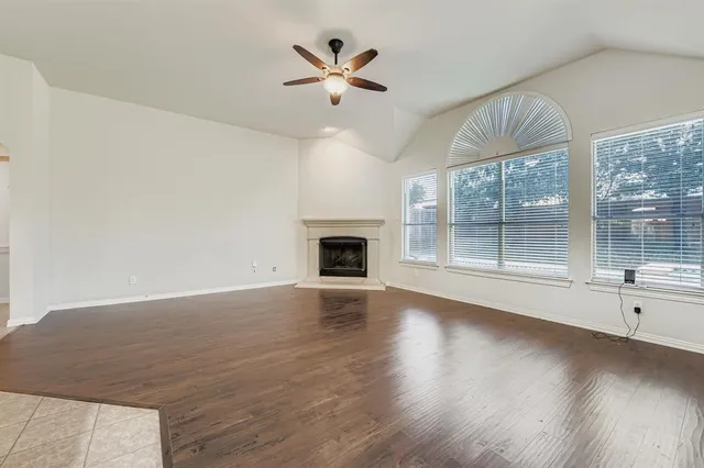 $500,000 | 8406 Pecan Creek Drive, Arlington, TX 76001