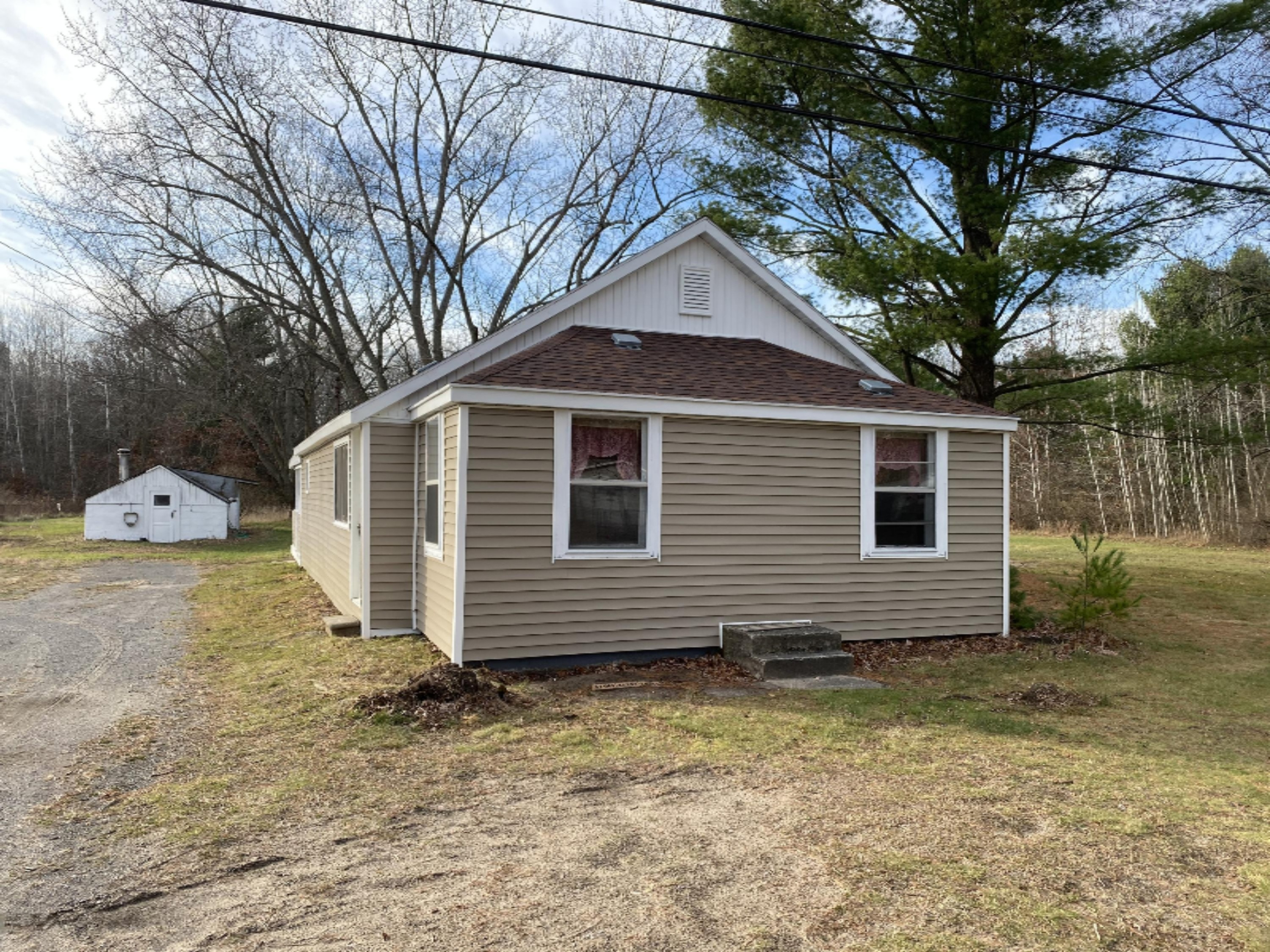 1337 Brooks Road South Muskegon, MI 49442 - Photo 1 of 24 IMG-9439