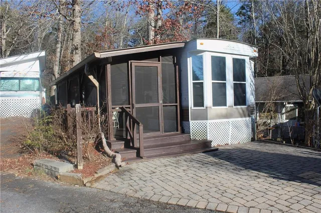 $78,900 | 183 Holiday Loop, Cleveland, GA 30528