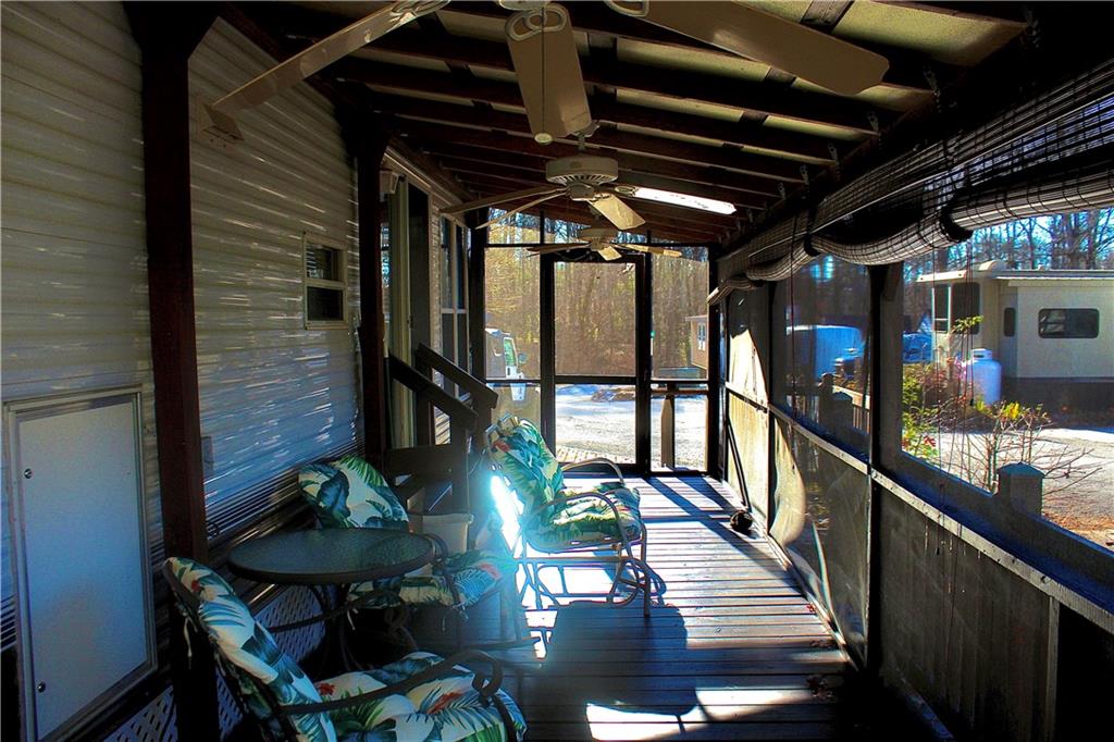 183 Holiday Loop Cleveland, GA 30528 - Photo 5 of 22