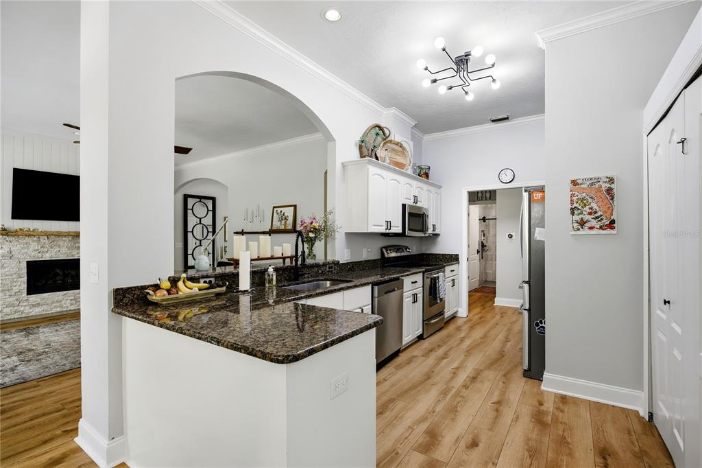 5505 Southwest 93 Way Gainesville, FL 32608 - Photo 4 of 51