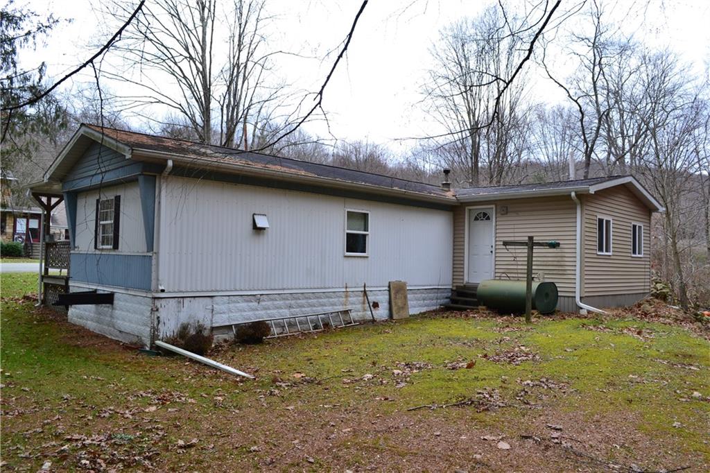 416 Back Creek Road Champion, PA 15622 - Photo 4 of 25 Gallery Image 4