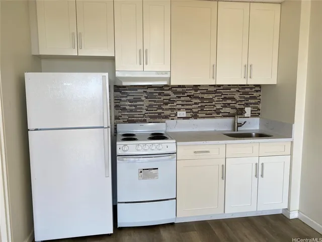 $2,000 | 2345 Ala Wai Boulevard, Unit 2703, Honolulu, HI 96815