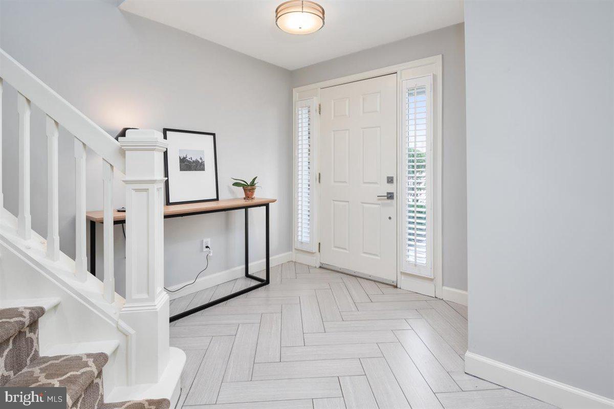 21 Stablemere Court Baltimore, MD 21209 - Photo 5 of 40 Gallery Image 5