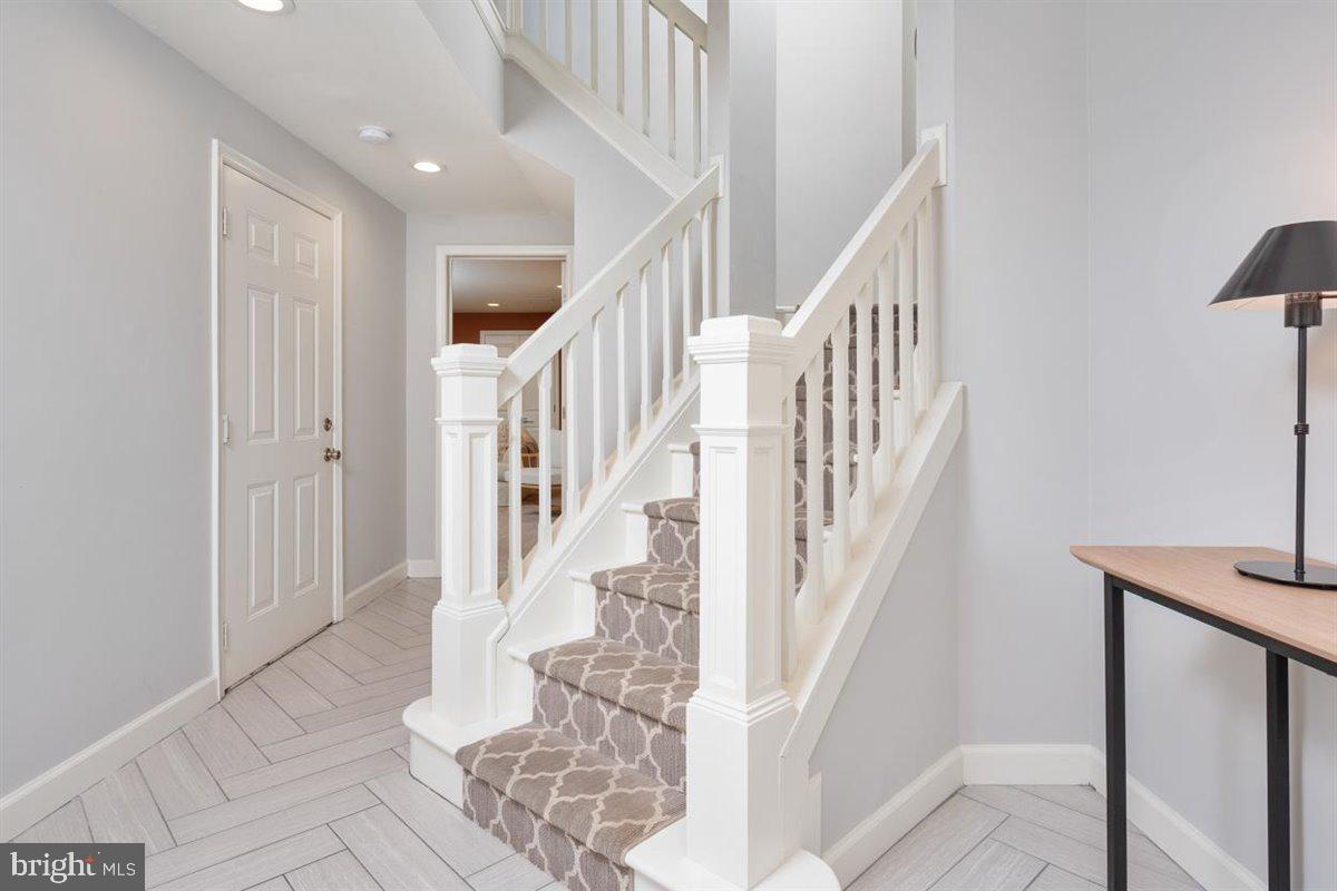 21 Stablemere Court Baltimore, MD 21209 - Photo 6 of 40 Gallery Image 6