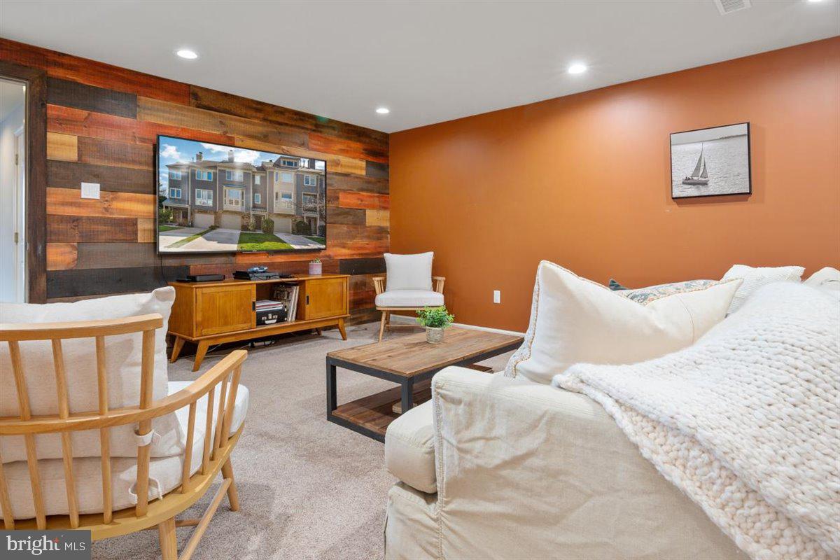 21 Stablemere Court Baltimore, MD 21209 - Photo 7 of 40 Gallery Image 7