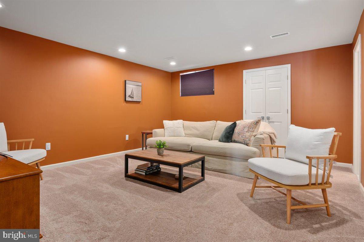 21 Stablemere Court Baltimore, MD 21209 - Photo 8 of 40 Gallery Image 8