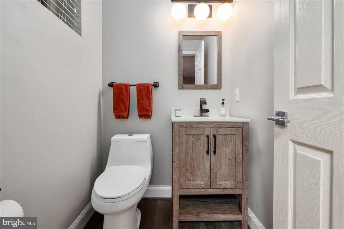 21 Stablemere Court Baltimore, MD 21209 - Photo 10 of 40 Gallery Image 10