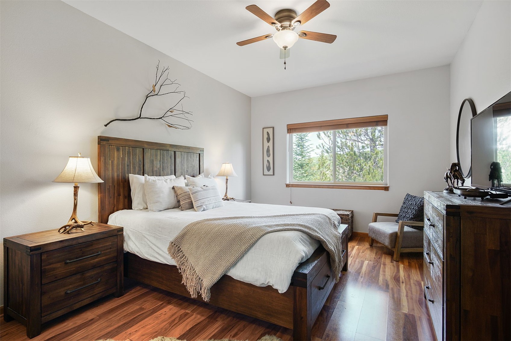 113 Lookout Ridge Drive, Unit 113 Dillon, CO 80435 - Photo 3 of 40 Gallery Image 3