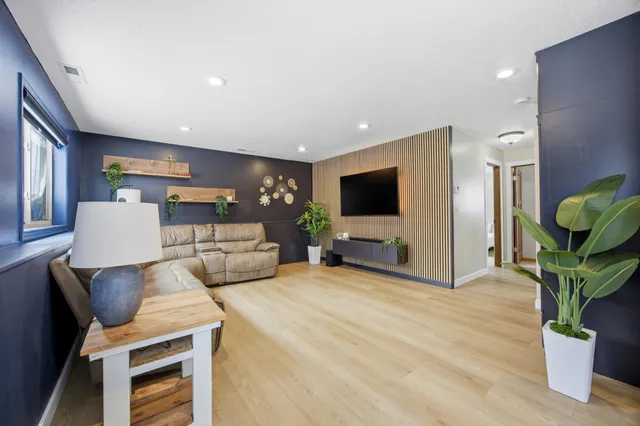 $369,900 | 620 North Washington Avenue, Detroit Lakes, MN 56501