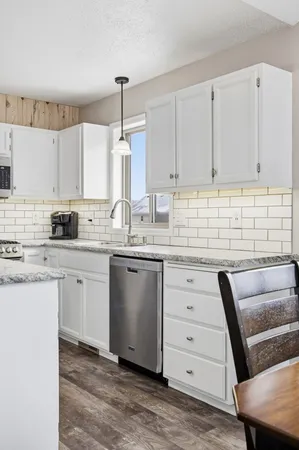 $364,900 | 620 North Washington Avenue, Detroit Lakes, MN 56501