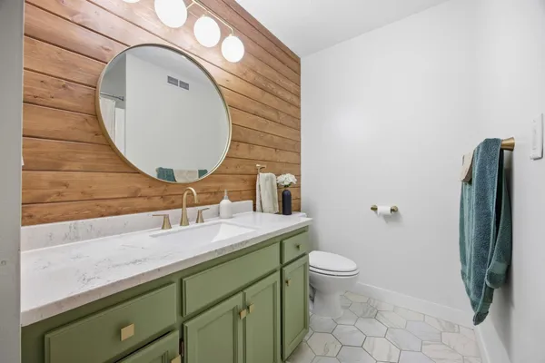 $349,900 | 620 North Washington Avenue, Detroit Lakes, MN 56501