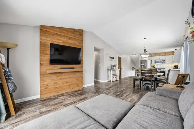 $369,900 | 620 North Washington Avenue, Detroit Lakes, MN 56501