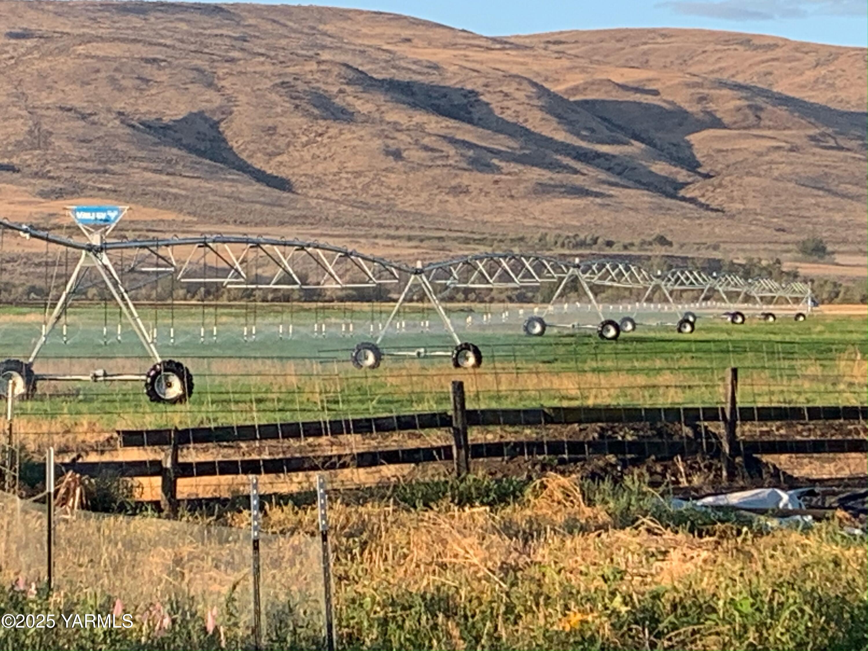 14530 Rutherford Road Yakima, WA 98903 - Photo 1 of 33 IMG_1235_1751929197132