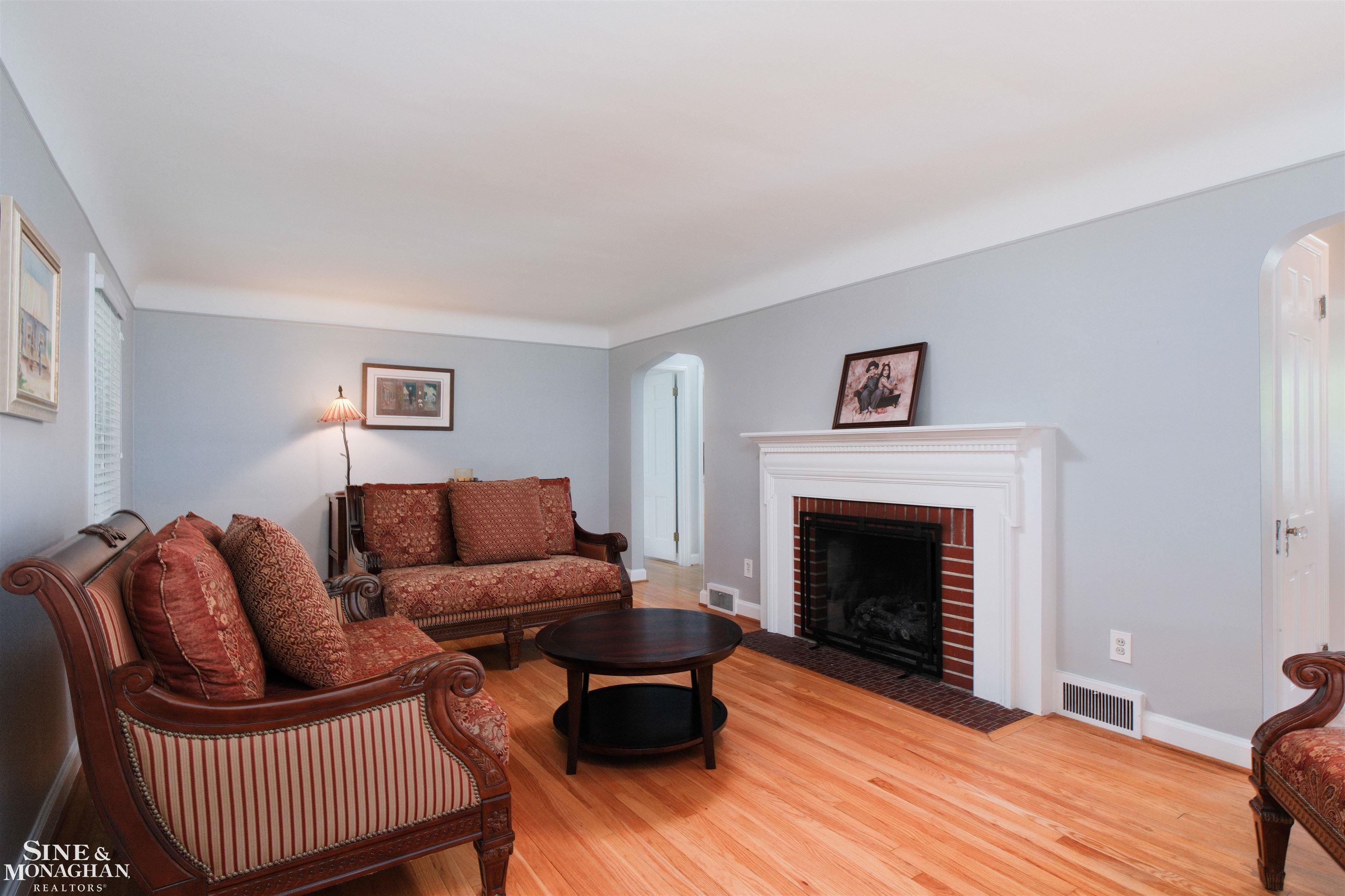 901 Lincoln Road Grosse Pointe, MI 48230 - Photo 9 of 56