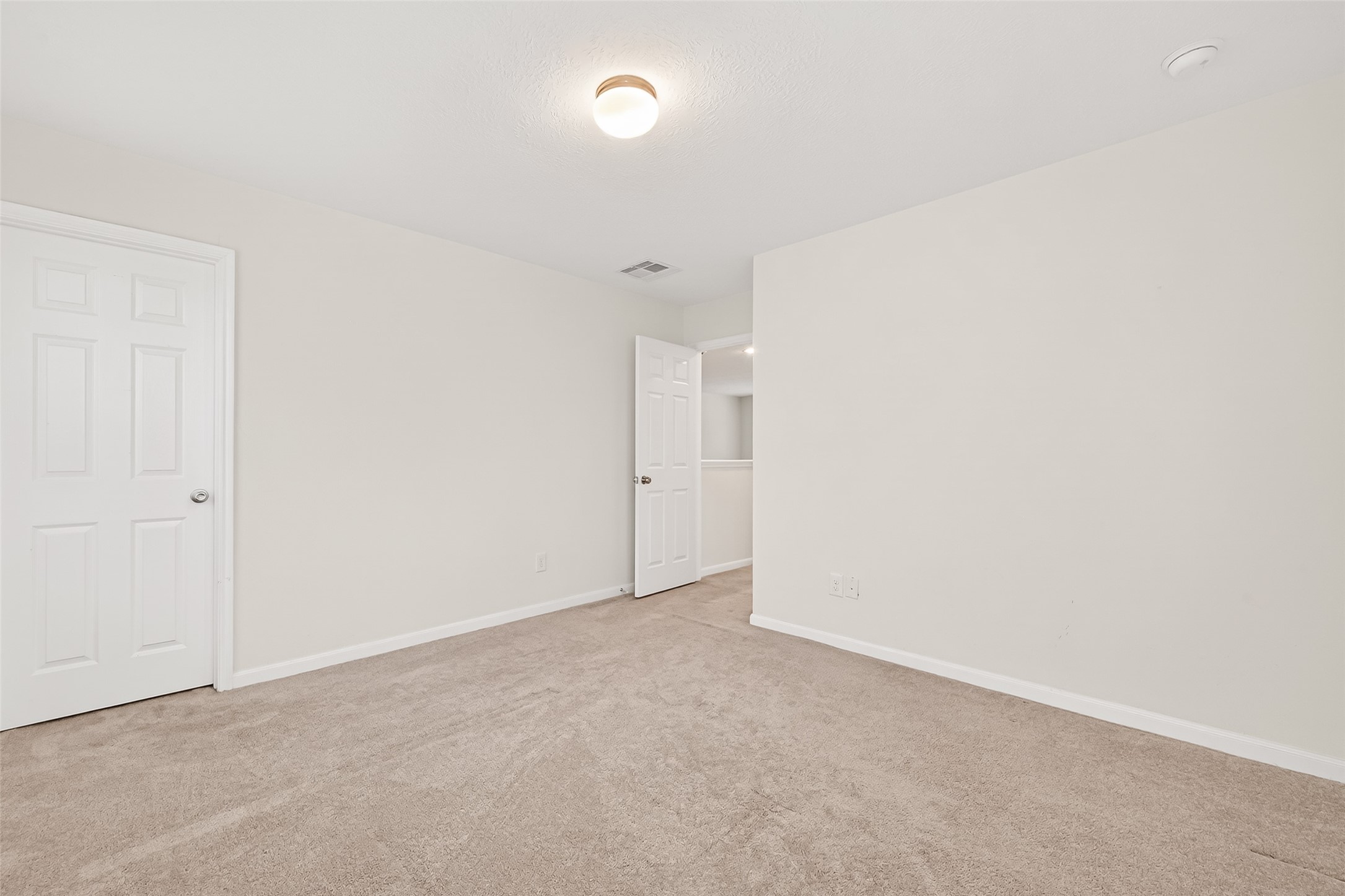21454 Piralta Ridge Lane Katy, TX 77449 - Photo 27 of 33 an empty room with an entryway