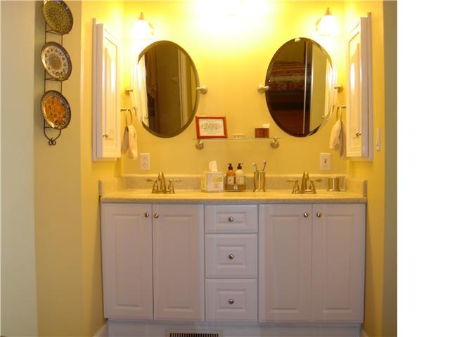 2829 Zollinger Road Columbus, OH 43221 - Photo 12 of 18