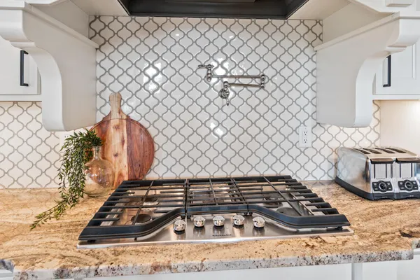 $1,199,000 | 606 Venture Lane Northeast, Alexandria, MN 56308