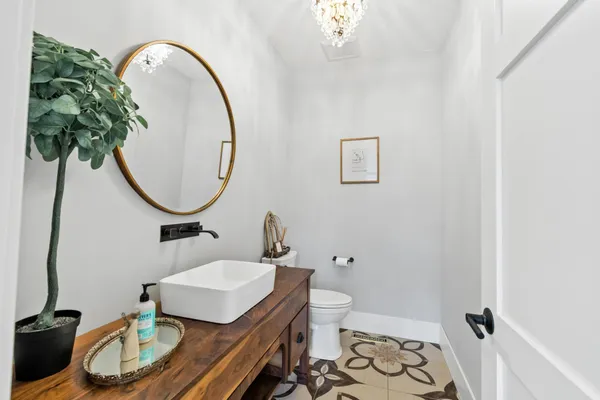 $1,199,000 | 606 Venture Lane Northeast, Alexandria, MN 56308