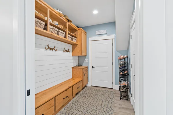 $1,199,000 | 606 Venture Lane Northeast, Alexandria, MN 56308