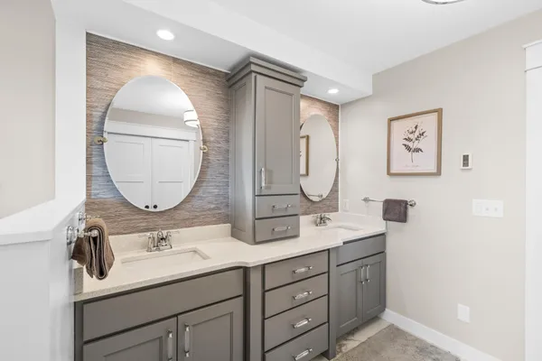 $1,199,000 | 606 Venture Lane Northeast, Alexandria, MN 56308