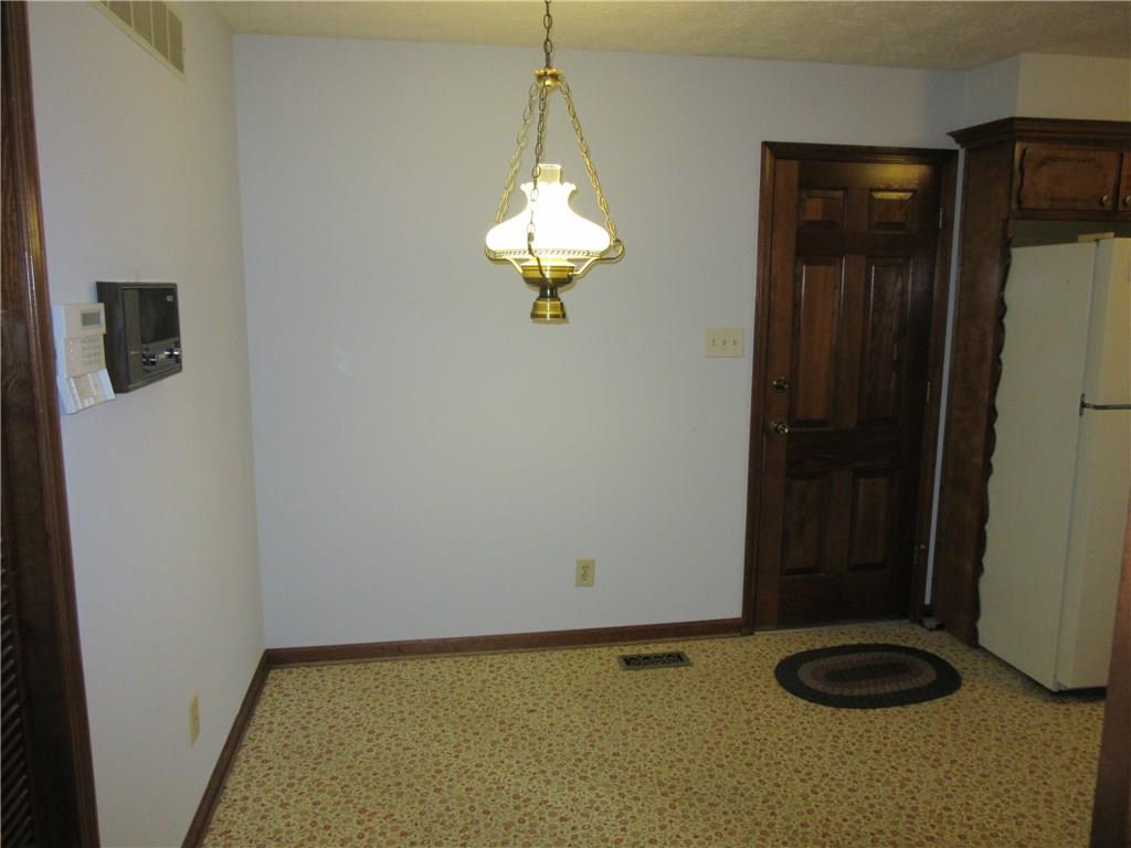 4171 Fairview Road Greenwood, IN 46142 - Photo 18 of 48 Gallery Image 18