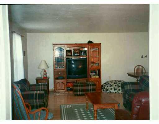 232 Shafer Road Coraopolis, PA 15108 - Photo 4 of 5 Gallery Image 4