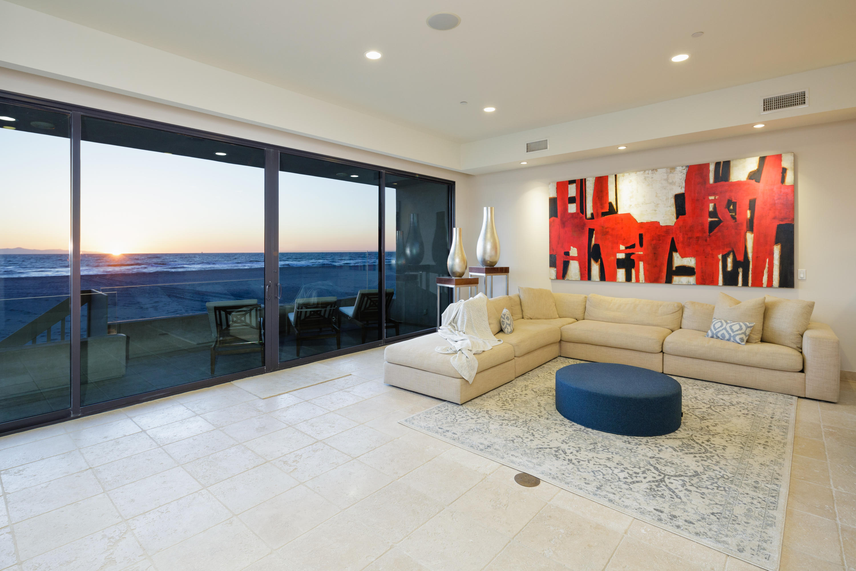 1005 Mandalay Beach Road Oxnard, CA 93035 - Photo 12 of 35 12family_room