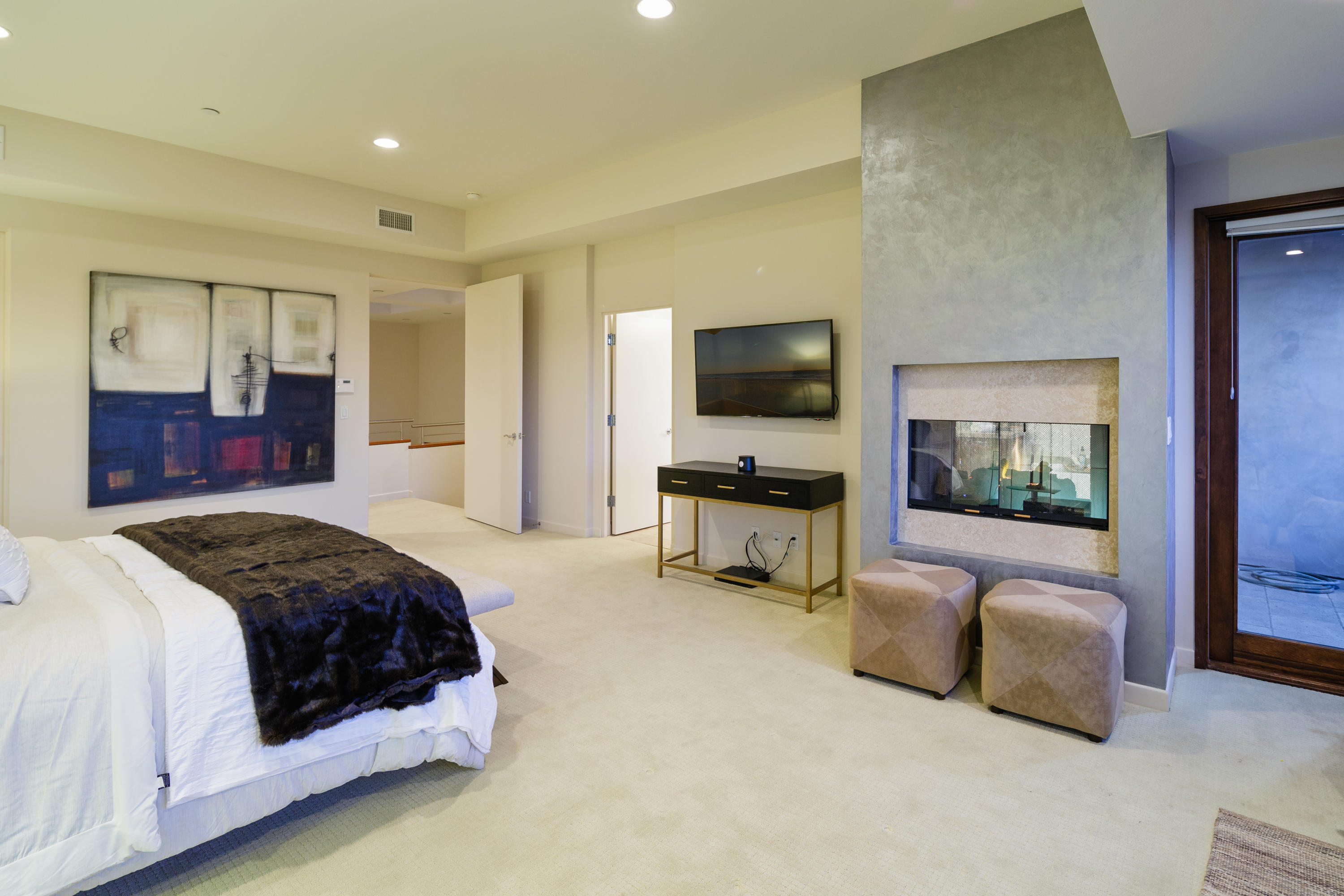 1005 Mandalay Beach Road Oxnard, CA 93035 - Photo 22 of 35 22master_bedroom
