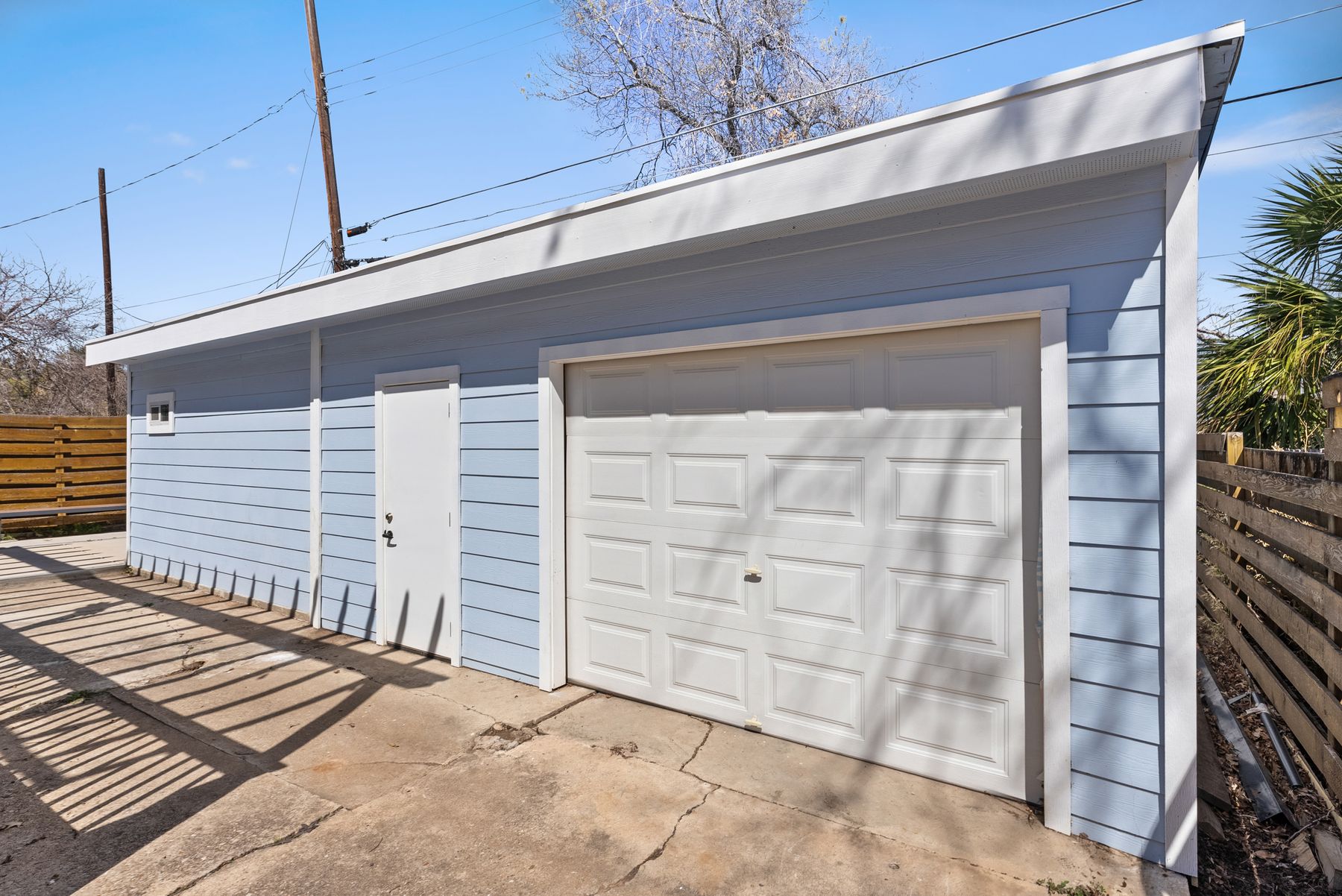 906 East 43rd Street Austin, TX 78751 - Photo 16 of 18