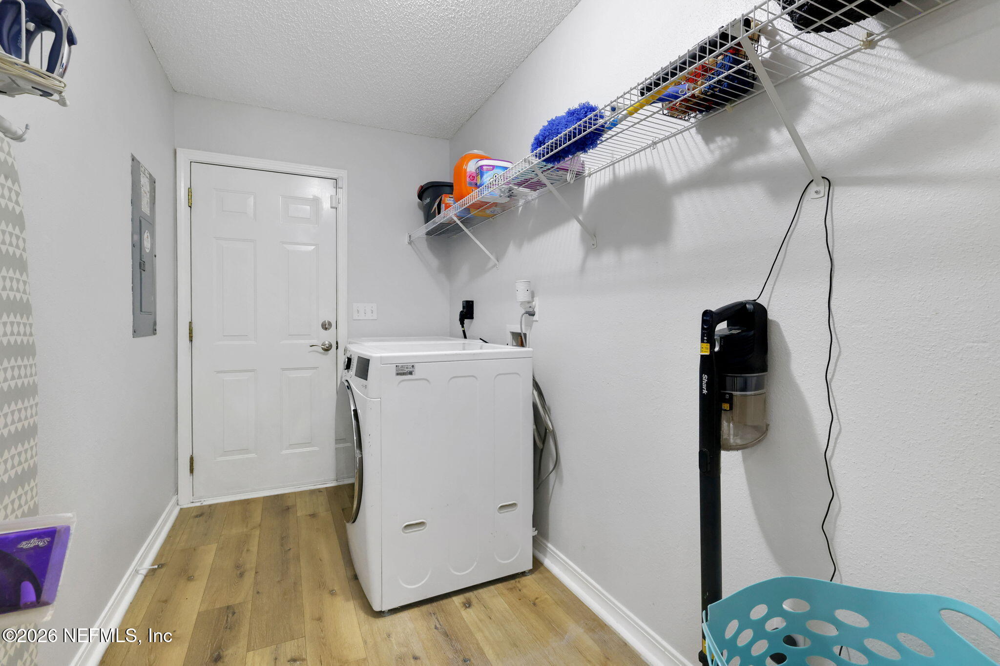 2883 Longleaf Ranch Circle Middleburg, FL 32068 - Photo 33 of 46 Laundry Room