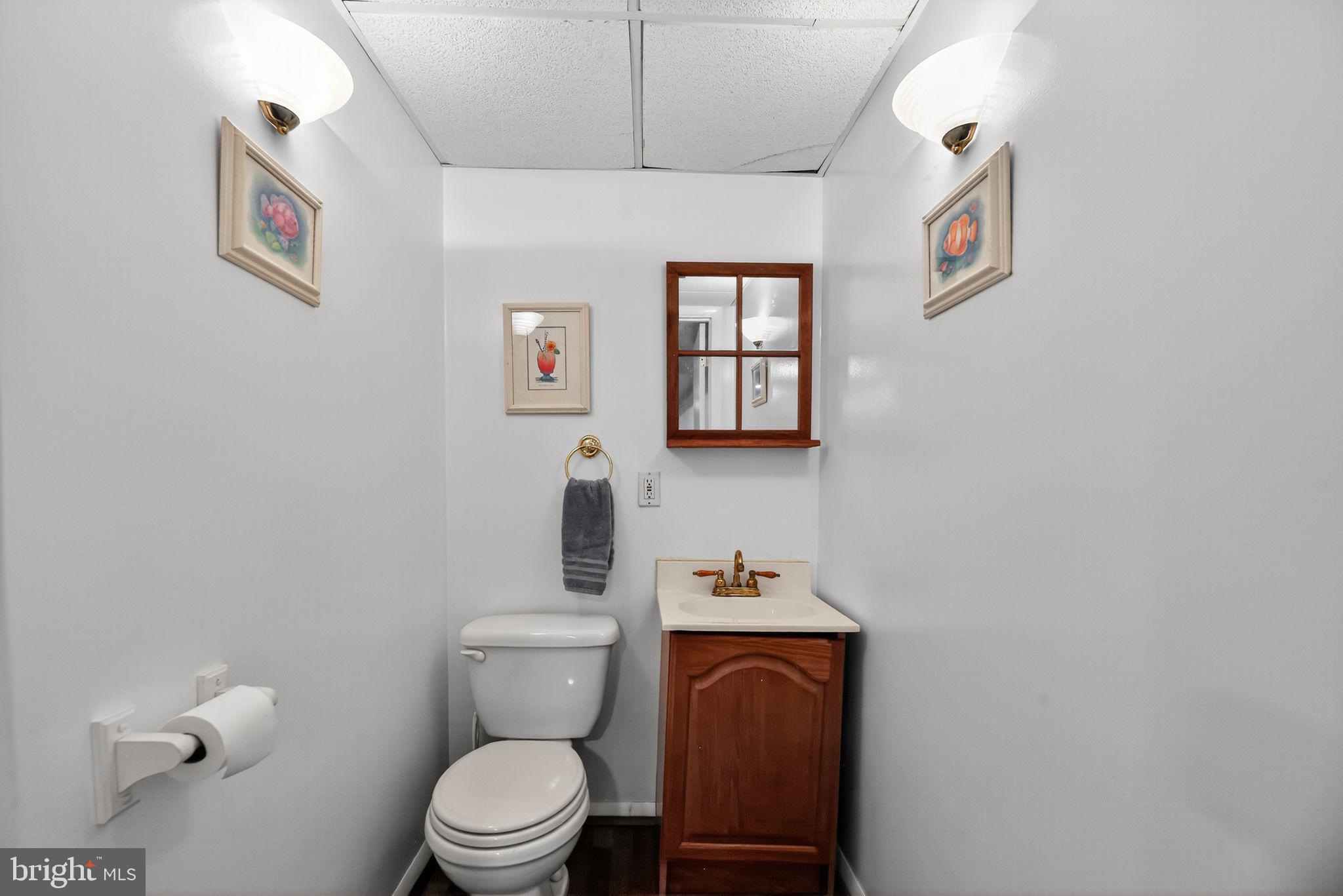 336 Gribbel Road Wyncote, PA 19095 - Photo 25 of 33 Half bath