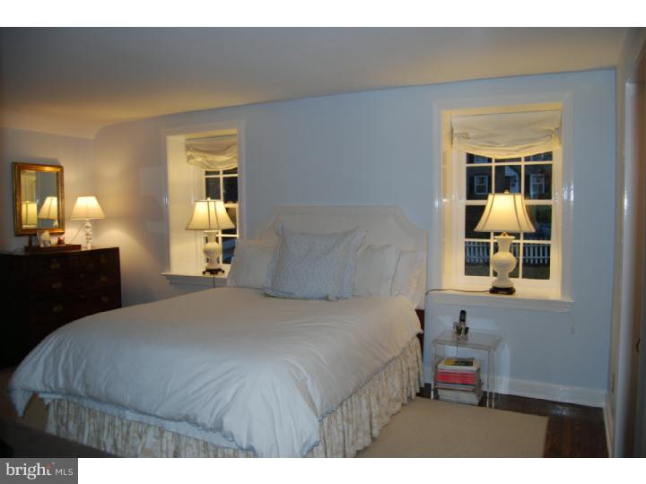 8 Chestnut Lane Wayne, PA 19087 - Photo 6 of 11