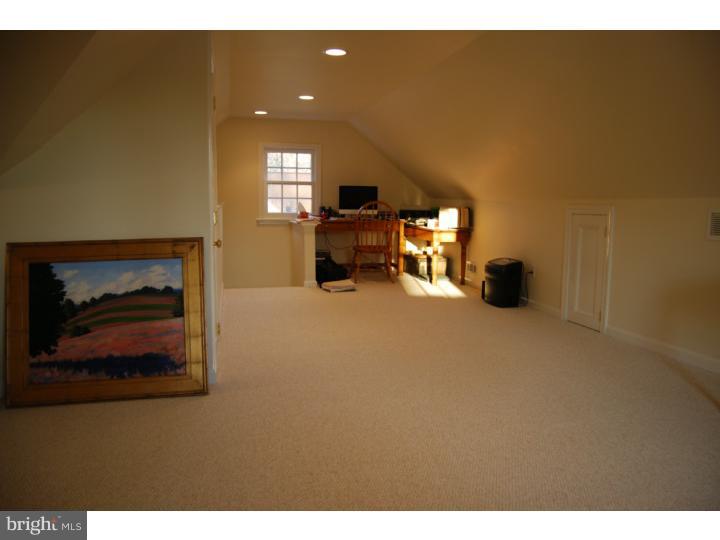 8 Chestnut Lane Wayne, PA 19087 - Photo 10 of 11