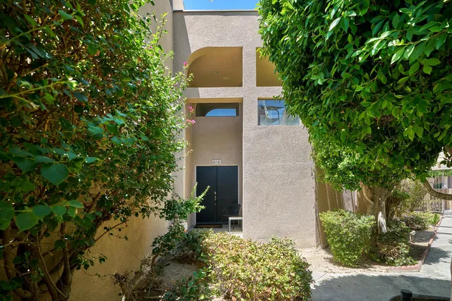 $425,000 | 414 Village Square North, Palm Springs, CA 92262