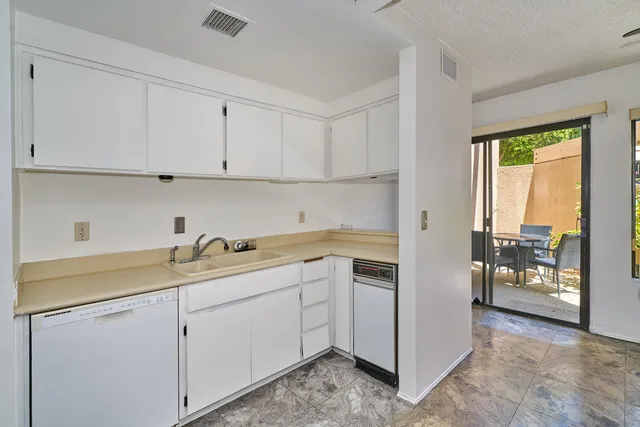 $425,000 | 414 Village Square North, Palm Springs, CA 92262