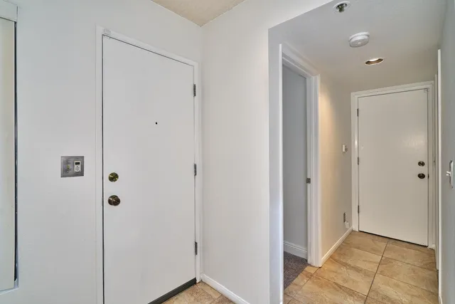 $425,000 | 414 Village Square North, Palm Springs, CA 92262