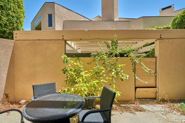 $425,000 | 414 Village Square North, Palm Springs, CA 92262