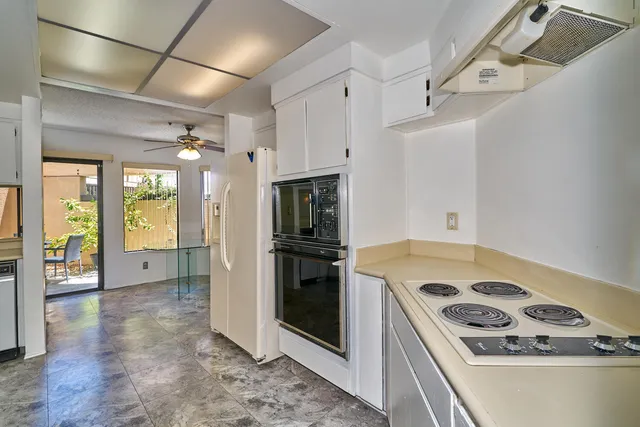 $425,000 | 414 Village Square North, Palm Springs, CA 92262