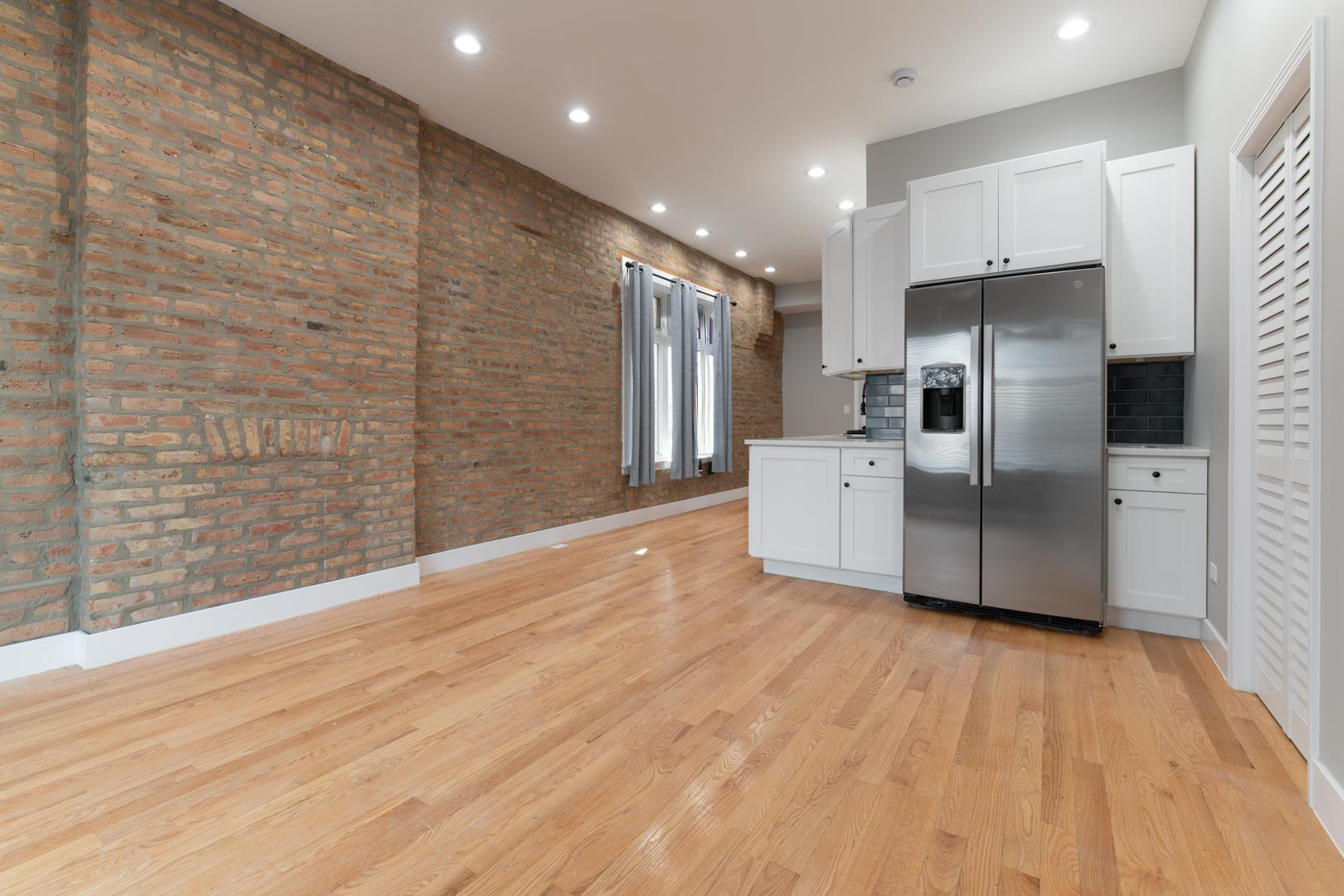 1303 West Flournoy Street, Unit 1F Chicago, IL 60607 - Photo 4 of 16