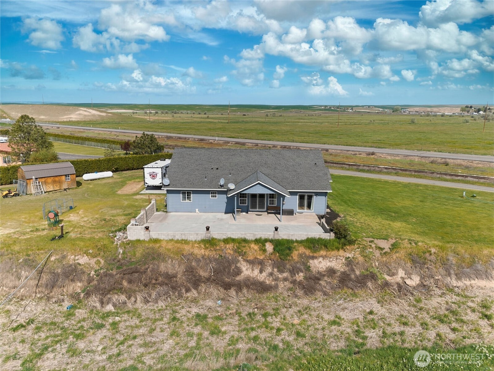 219 Reeds Road Touchet, WA 99360 - Photo 37 of 40 a view of a city