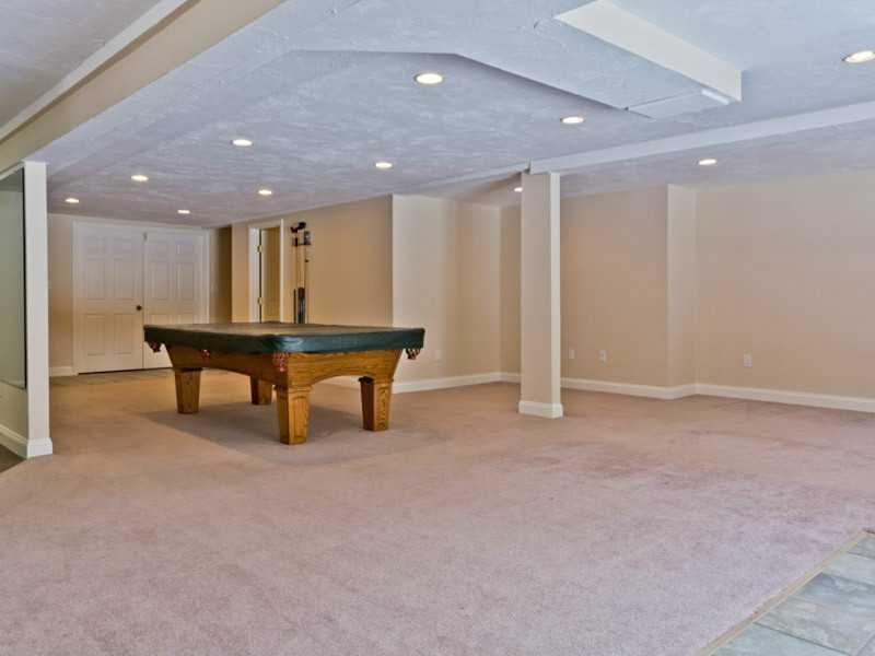 23 Rock Ridge Run Cumberland Center, ME 04021 - Photo 24 of 35 Den/Family/Great Room.