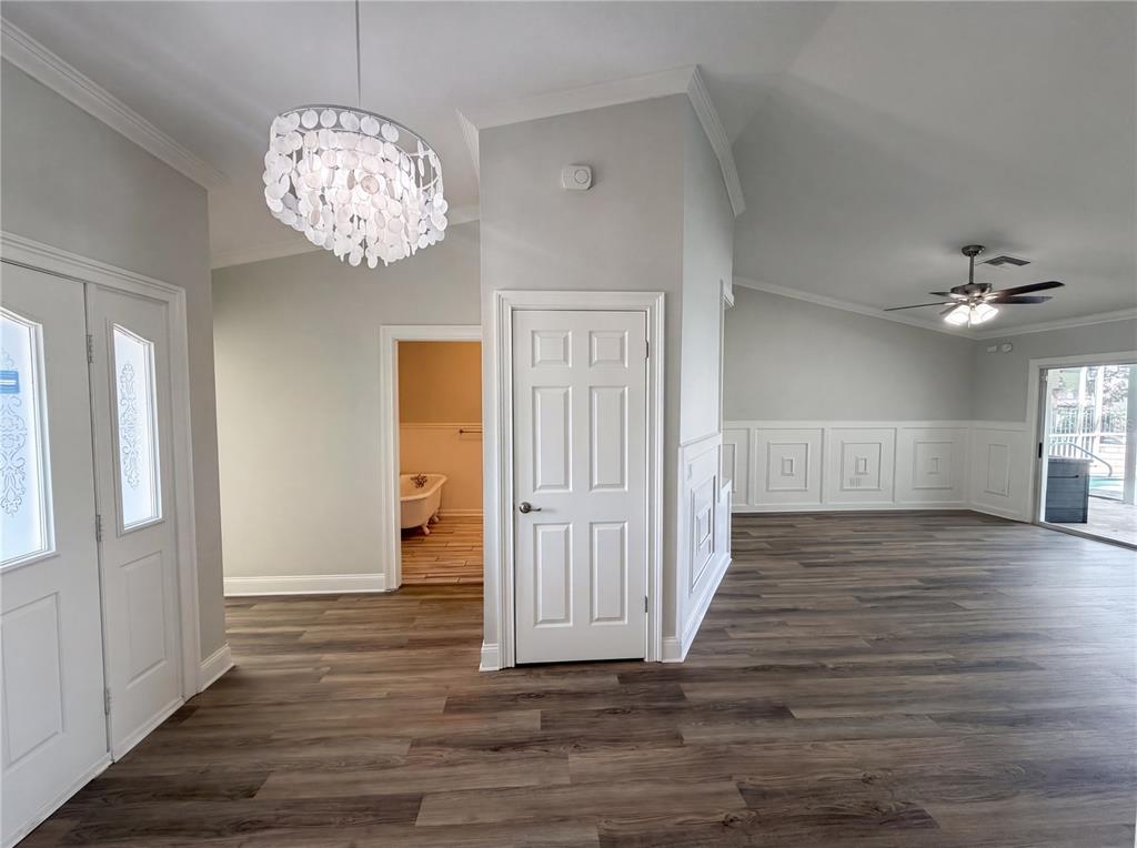5609 Executive Drive New Port Richey, FL 34652 - Photo 12 of 50
