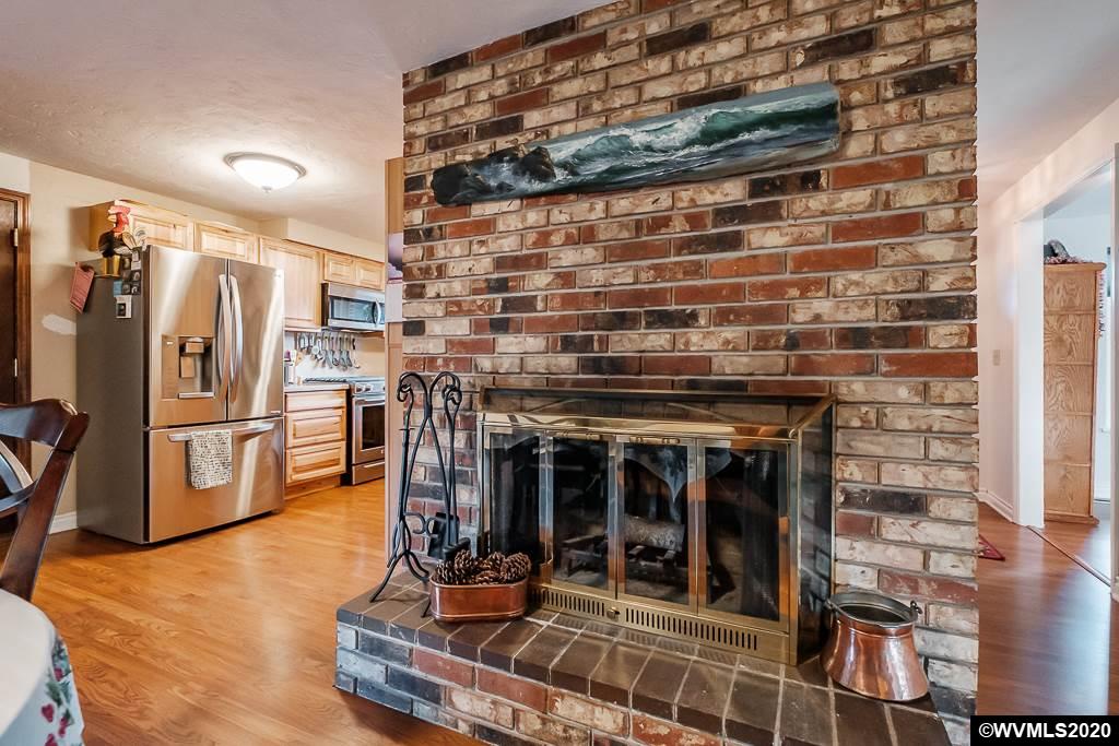 1675 Northeast Mayview Drive Albany, OR 97321 - Photo 32 of 41
