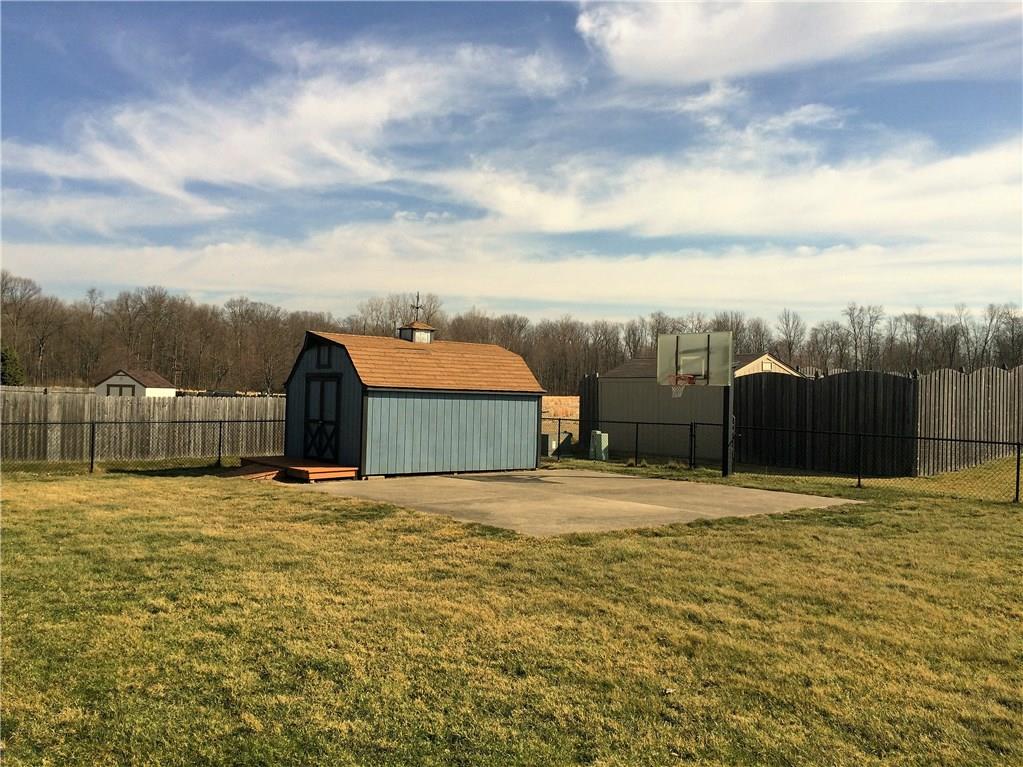 858 Deerfield Road Anderson, IN 46012 - Photo 22 of 23