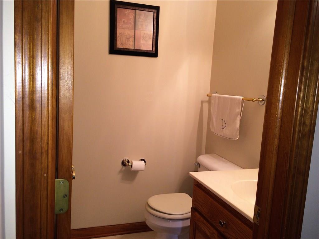 858 Deerfield Road Anderson, IN 46012 - Photo 9 of 23