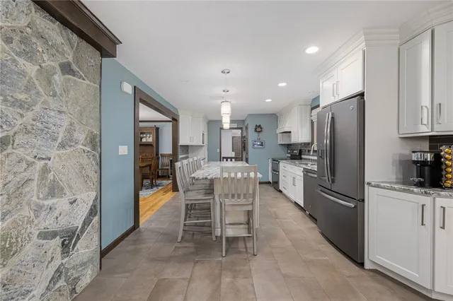 $2,149,000 | 365 West Wrentham Road, Cumberland, RI 02864