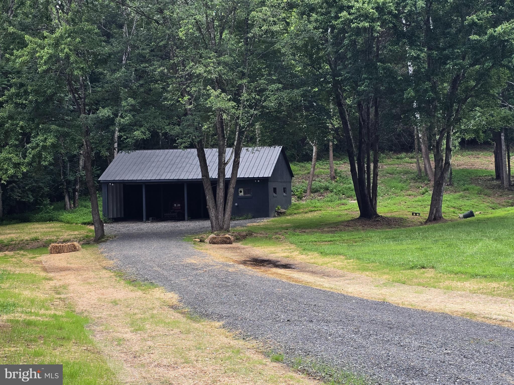 145 7 Ponds Road Amissville, VA 20106 - Photo 2 of 3 Barn plus 5 acres!