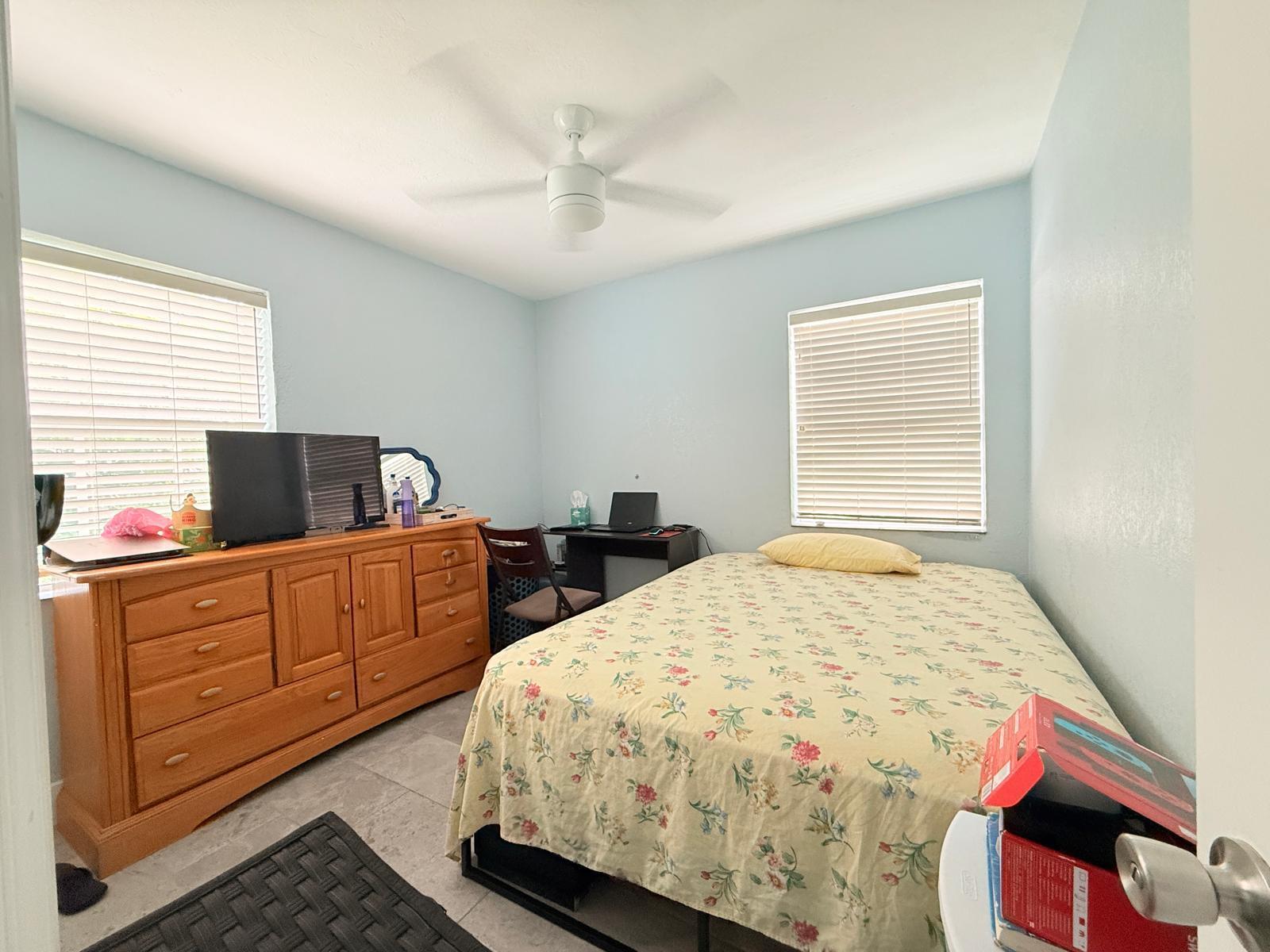 320 West 29th Street Riviera Beach, FL 33404 - Photo 18 of 28 24